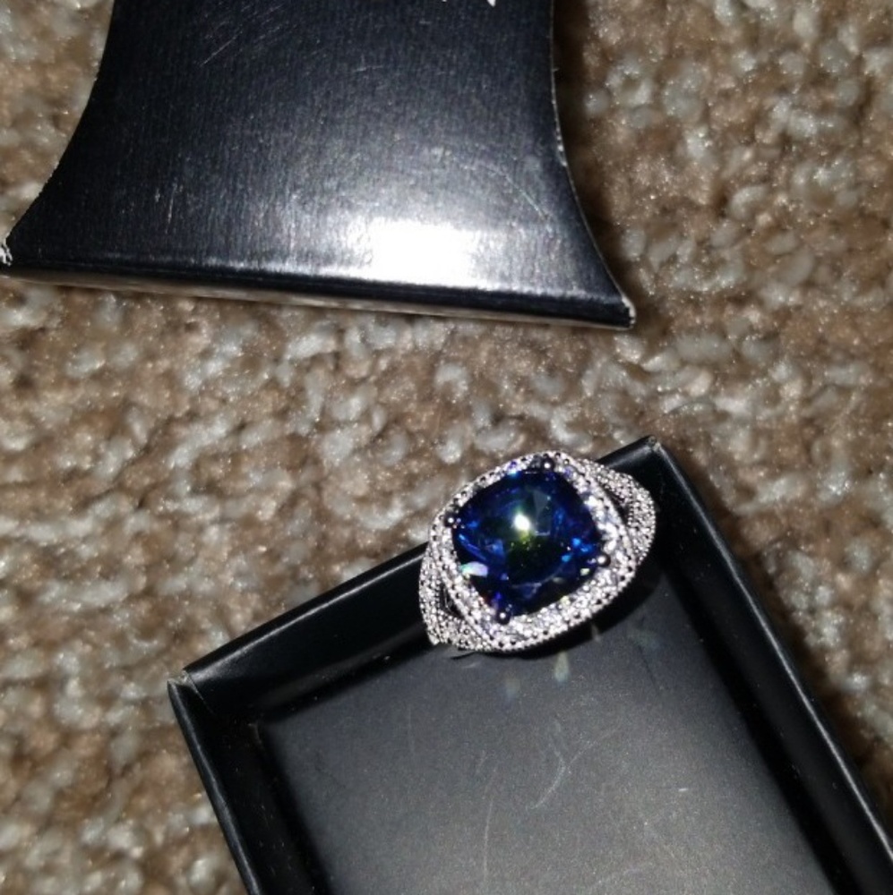 Sterling silver mystic blue topaz ring size 6